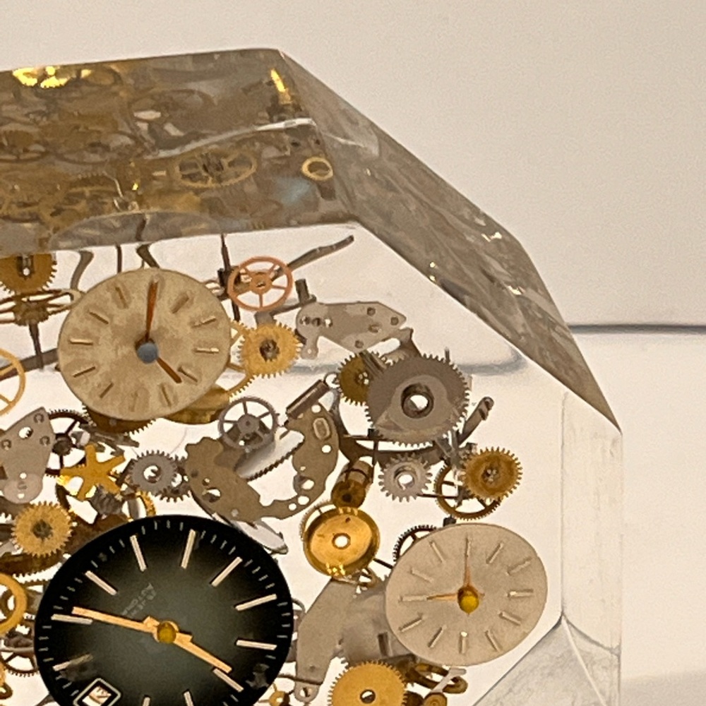 MCM Rare 1950s Lucite Exploding Watch Parts Sculpture Frozen Paperweight Octagon - Picture 4 of 15